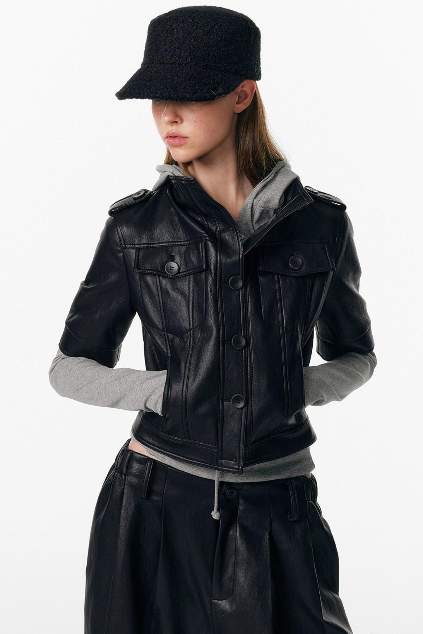 Leather Mid-Sleeve Slim Jacket