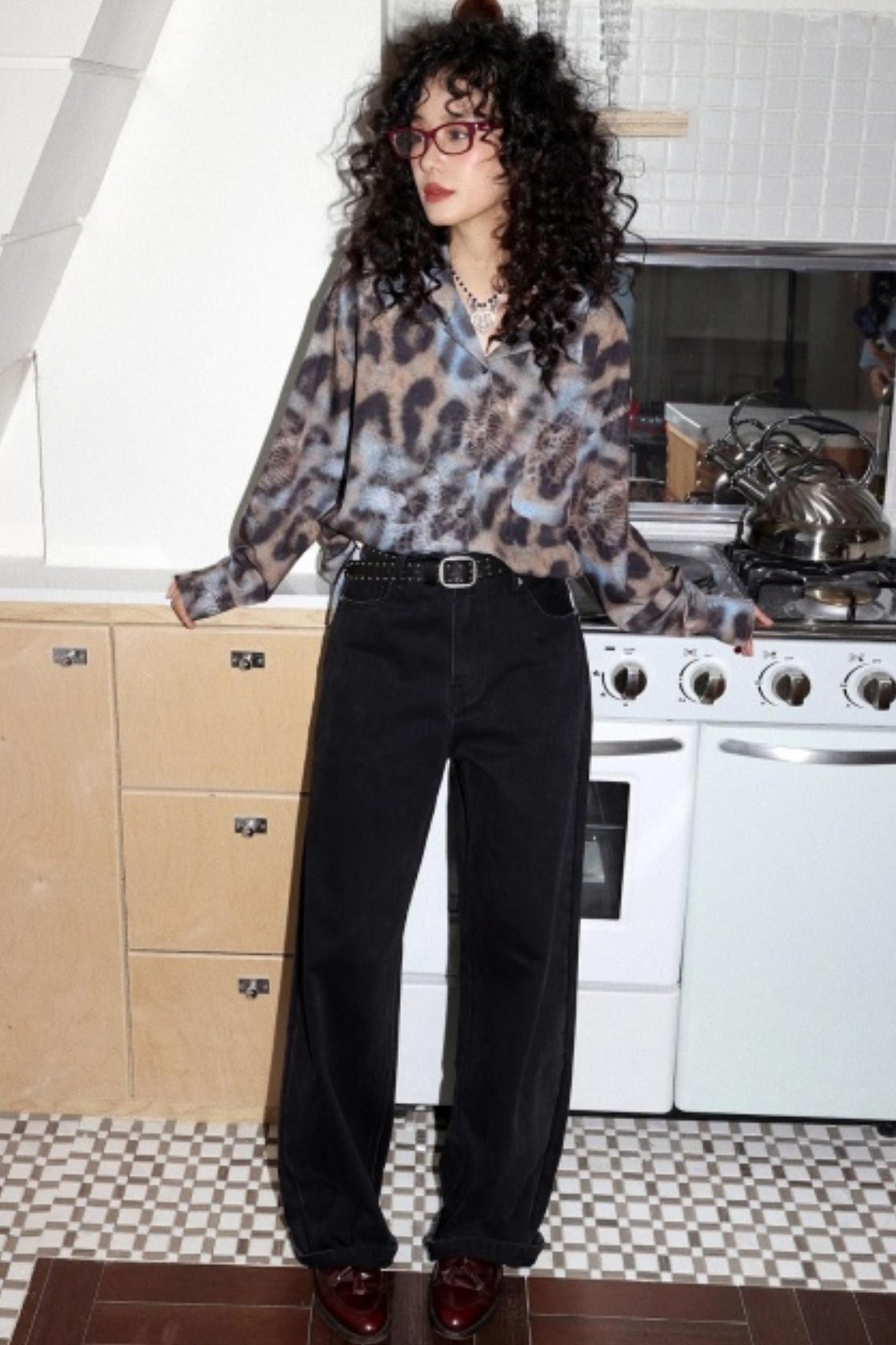 Mid-Waist Magic Jeans