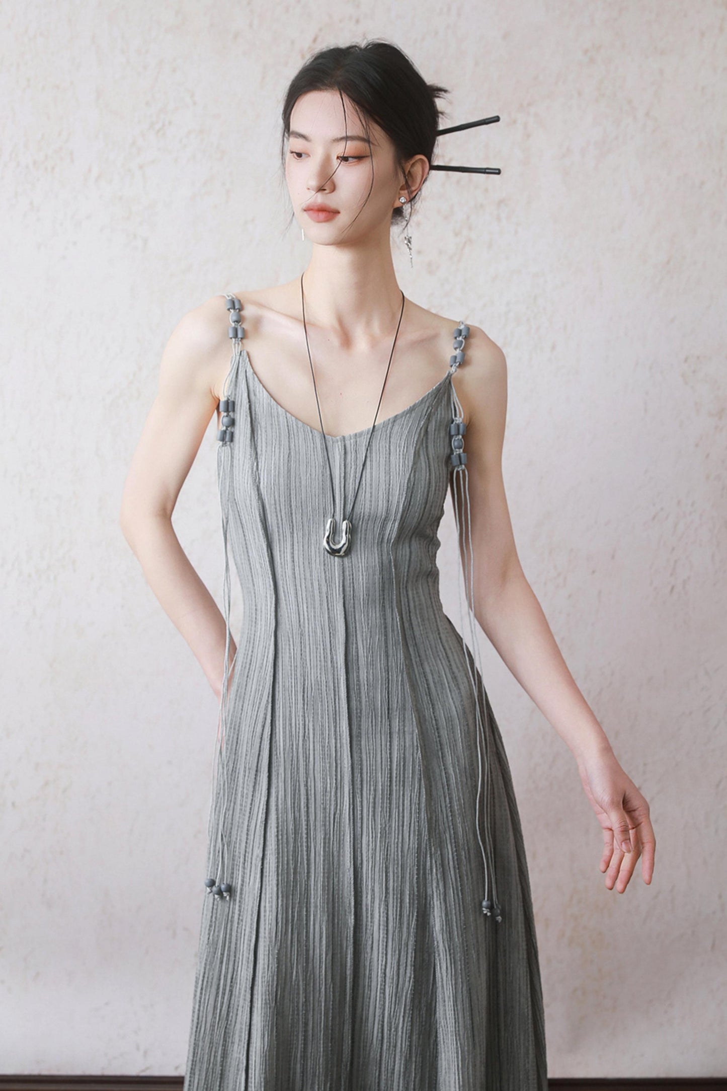 Gray Halter Pleated Dress Set-Up