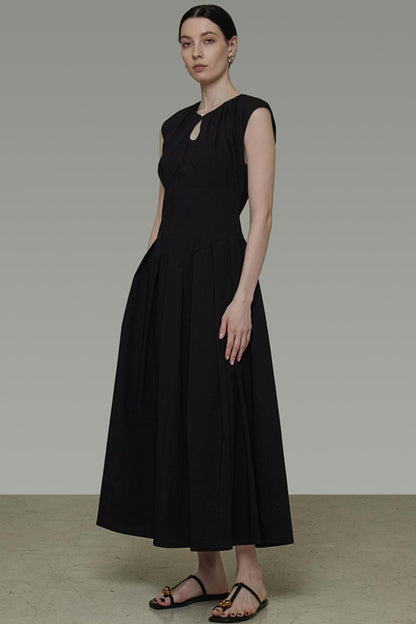 Chic Drop Black Dress