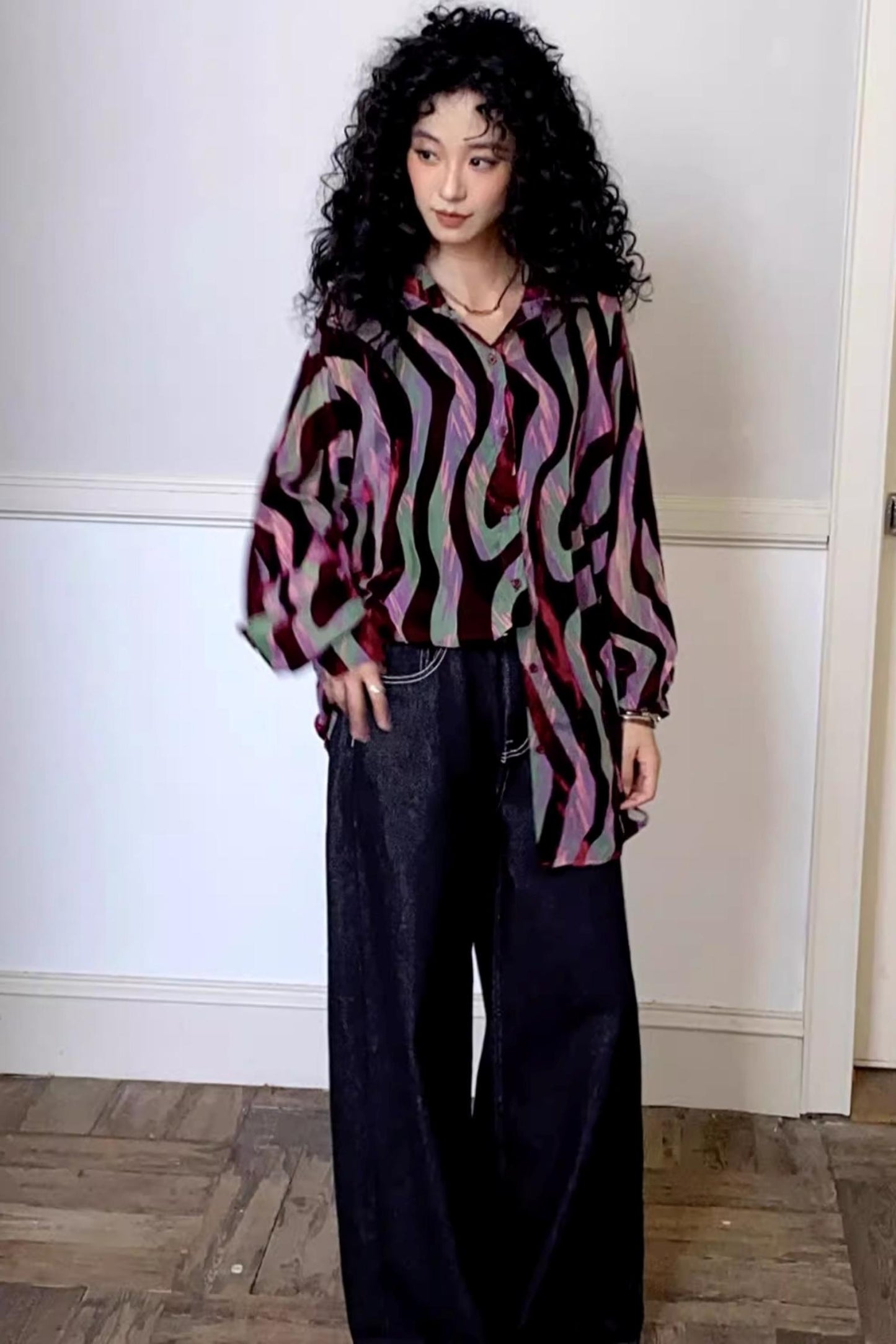 Retro Slim Shadow Velvet Shirt
