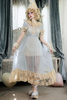 babyblaues Kleid