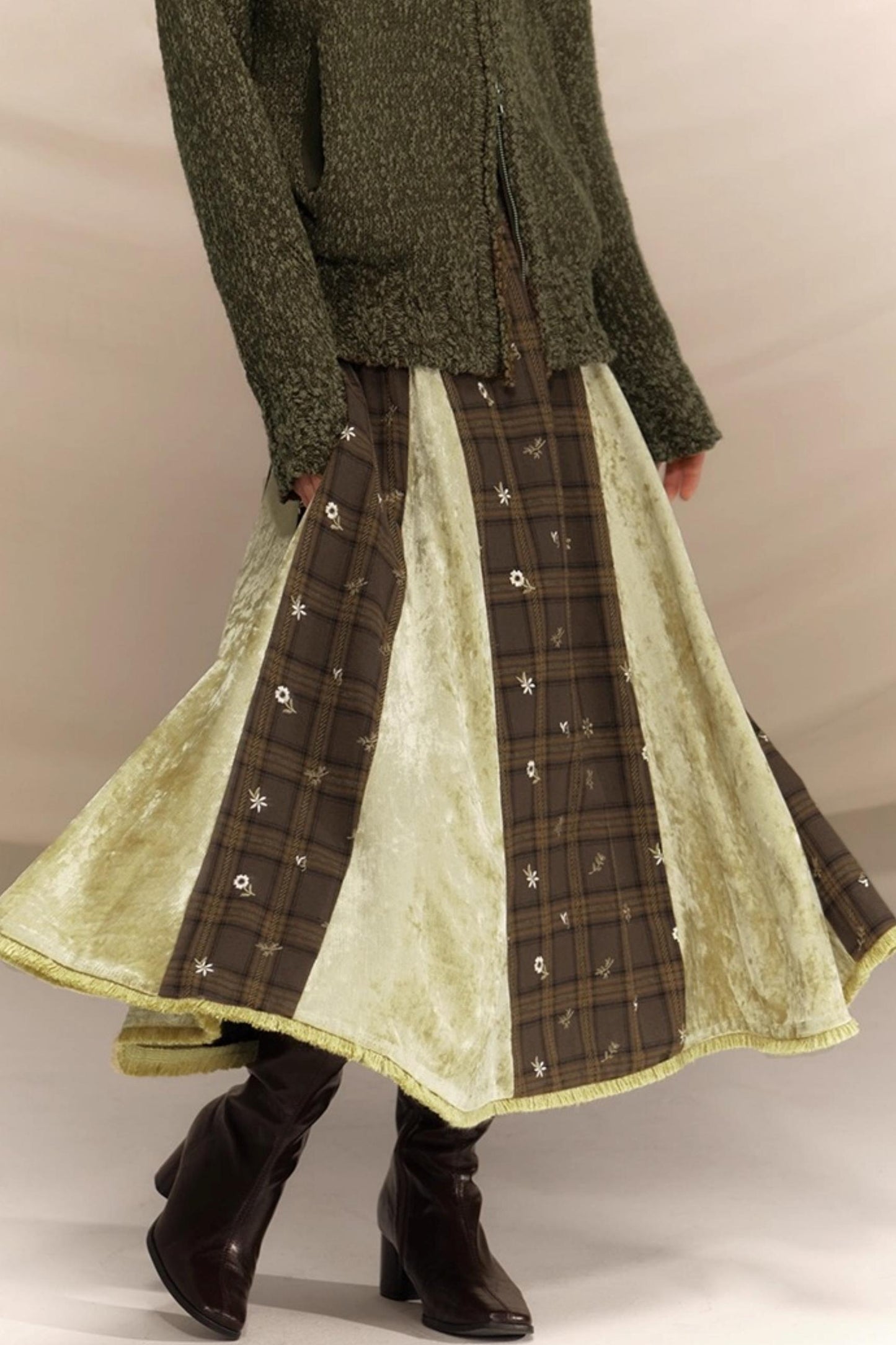 Embroidery Irregular Splicing Velvet Skirt