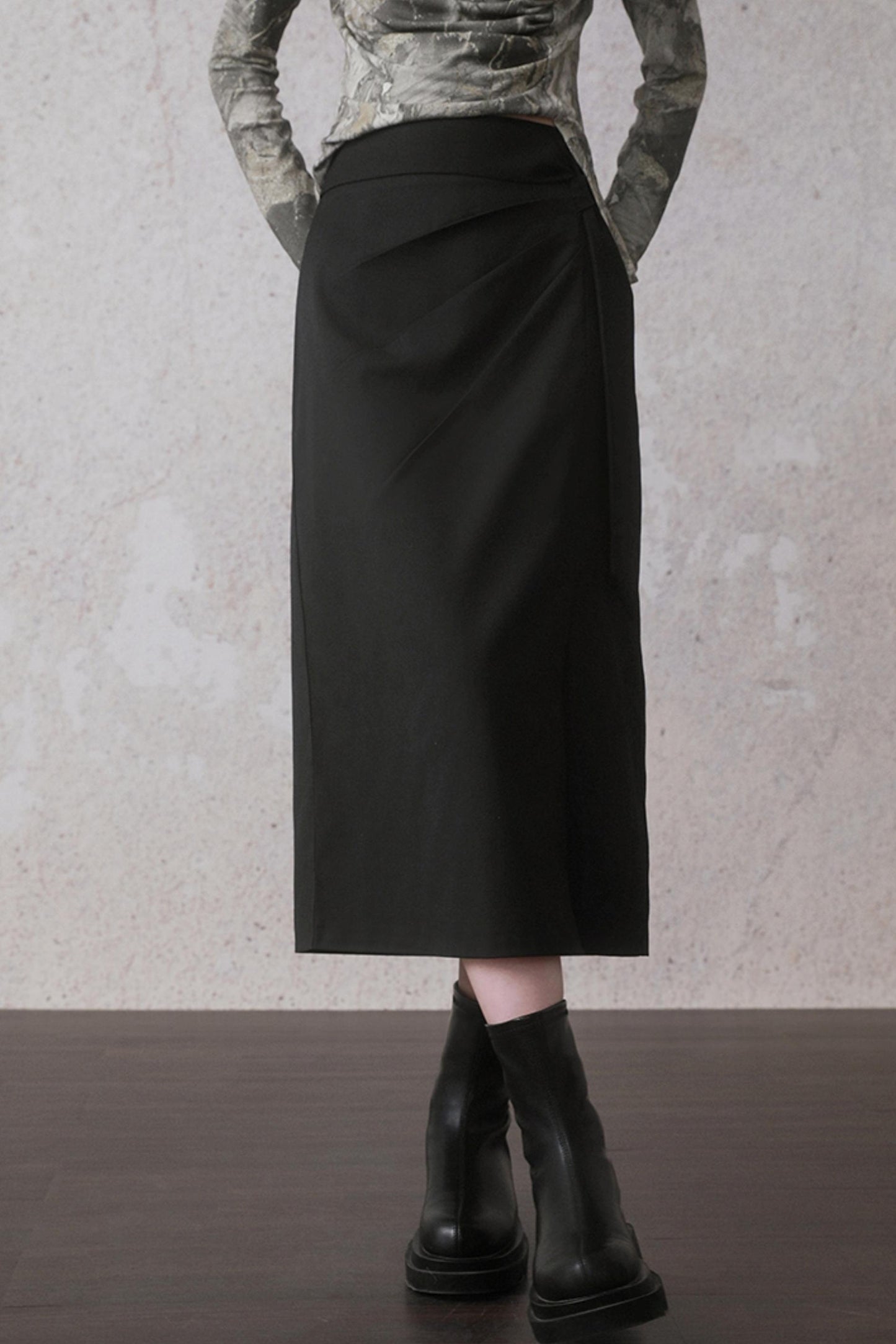 College Style Dark Design Skirt