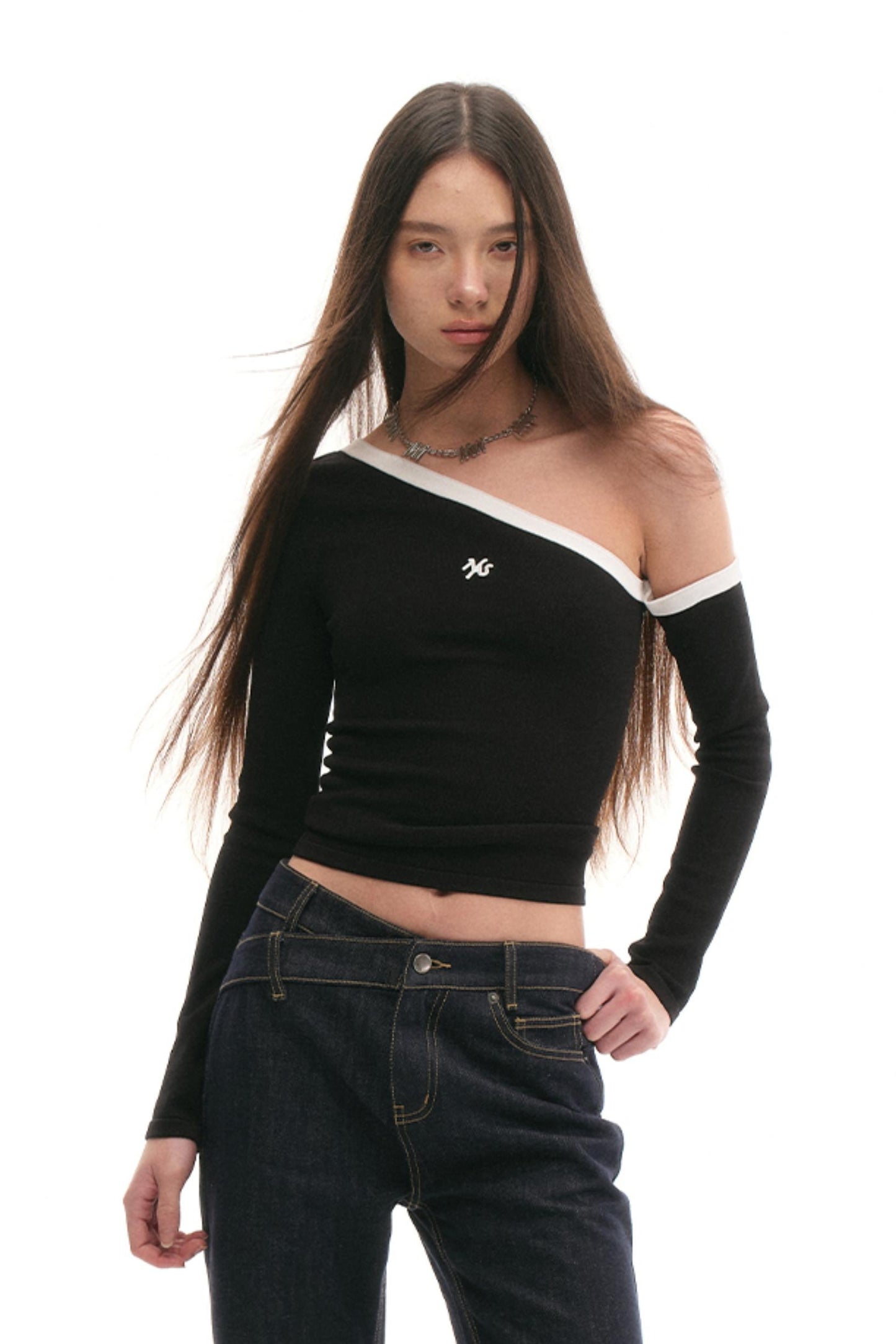 Slender Asymmetry Knit Top