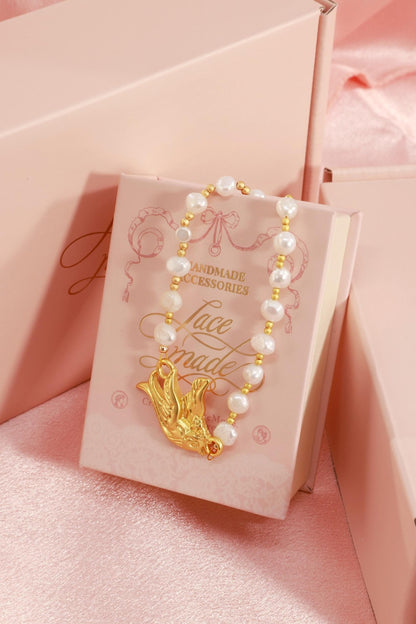 Louvre Pearl Clavicle Necklace