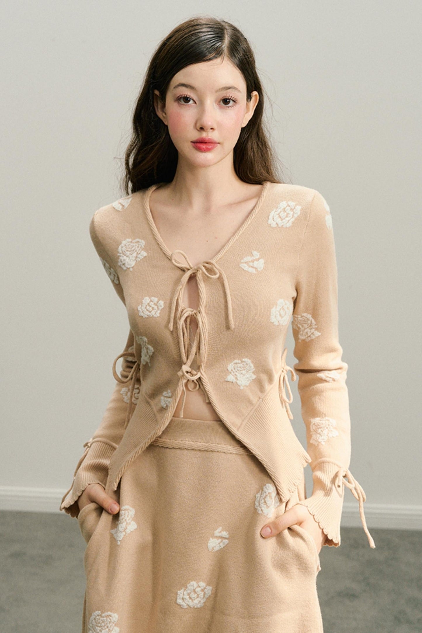 Floating Flowers Jacquard Knit Skirt Set-Up