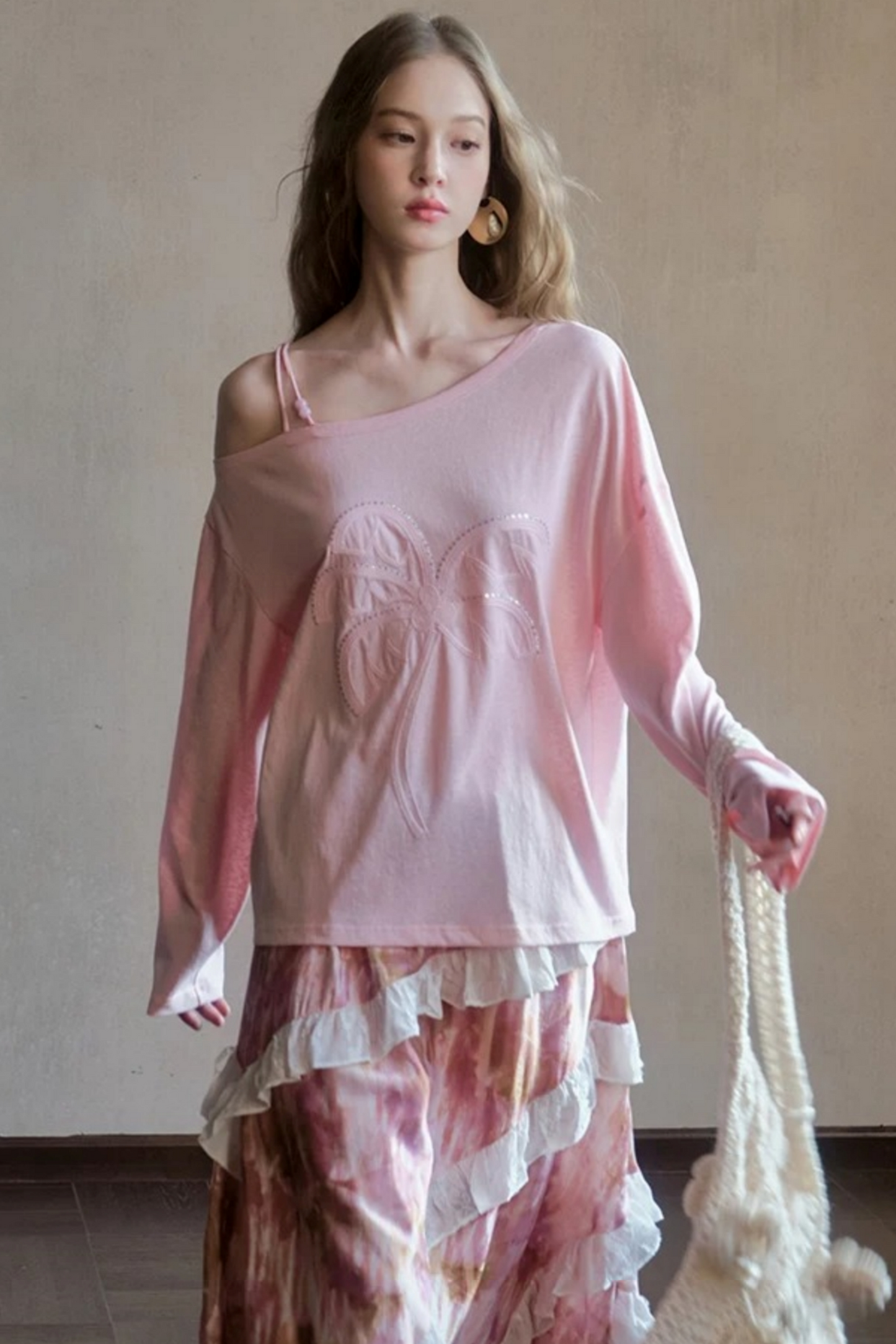 Sequin Embroidery Off-Shoulder Set-Up