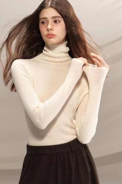 Seamless Wool Turtleneck Sweater