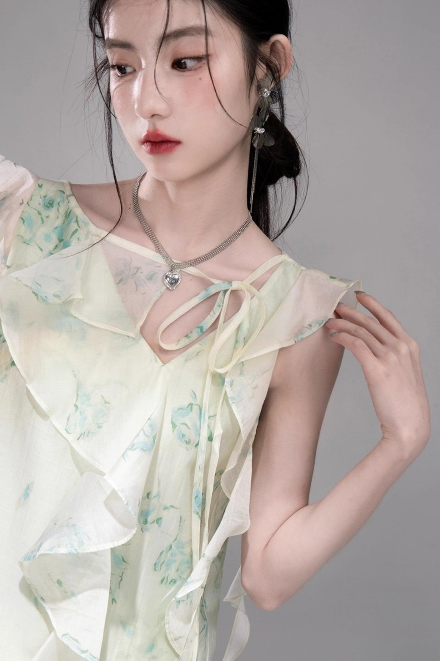 Fluttering Chiffon Shirt