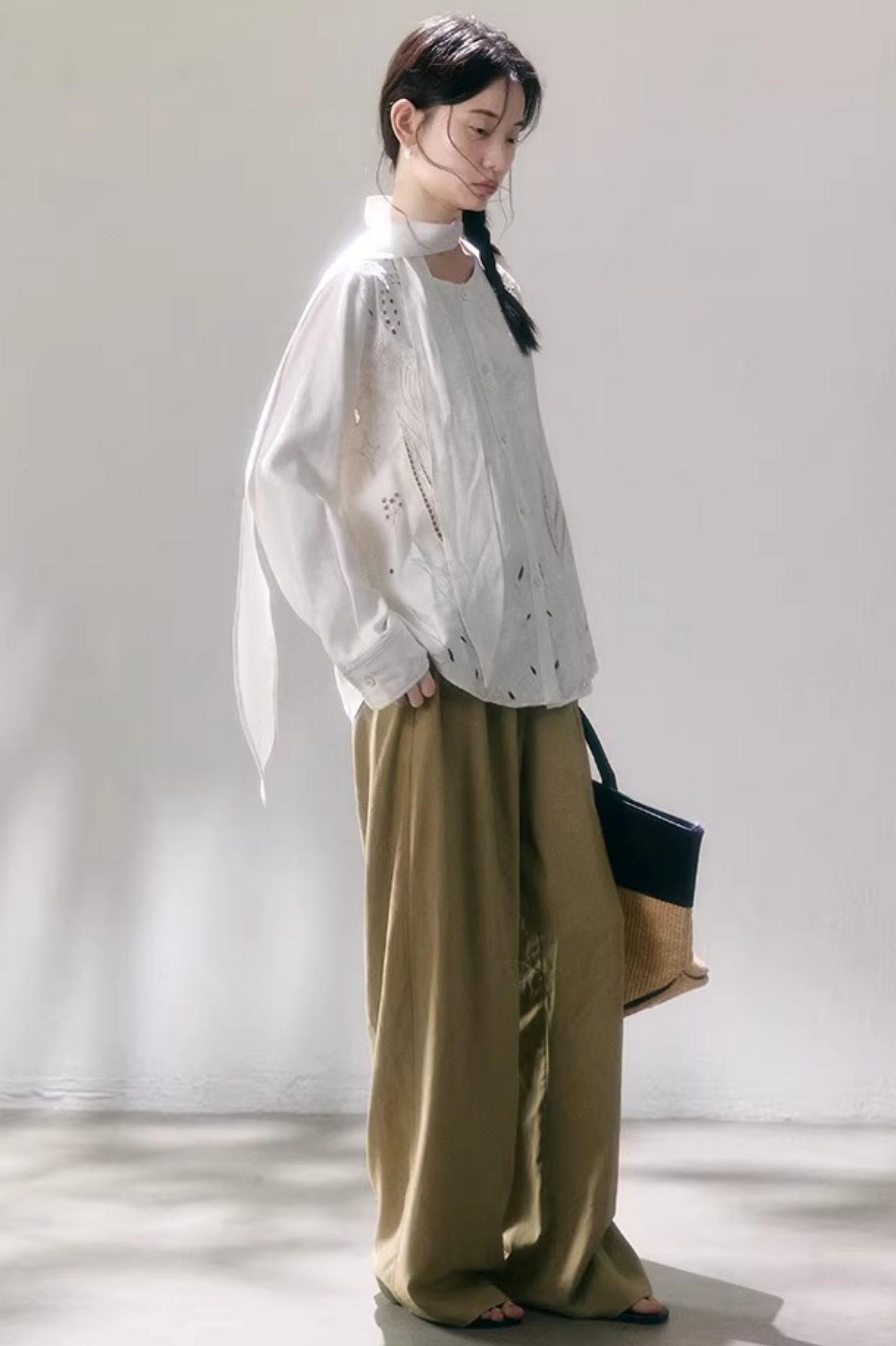 Tulip Embroidery Blouse