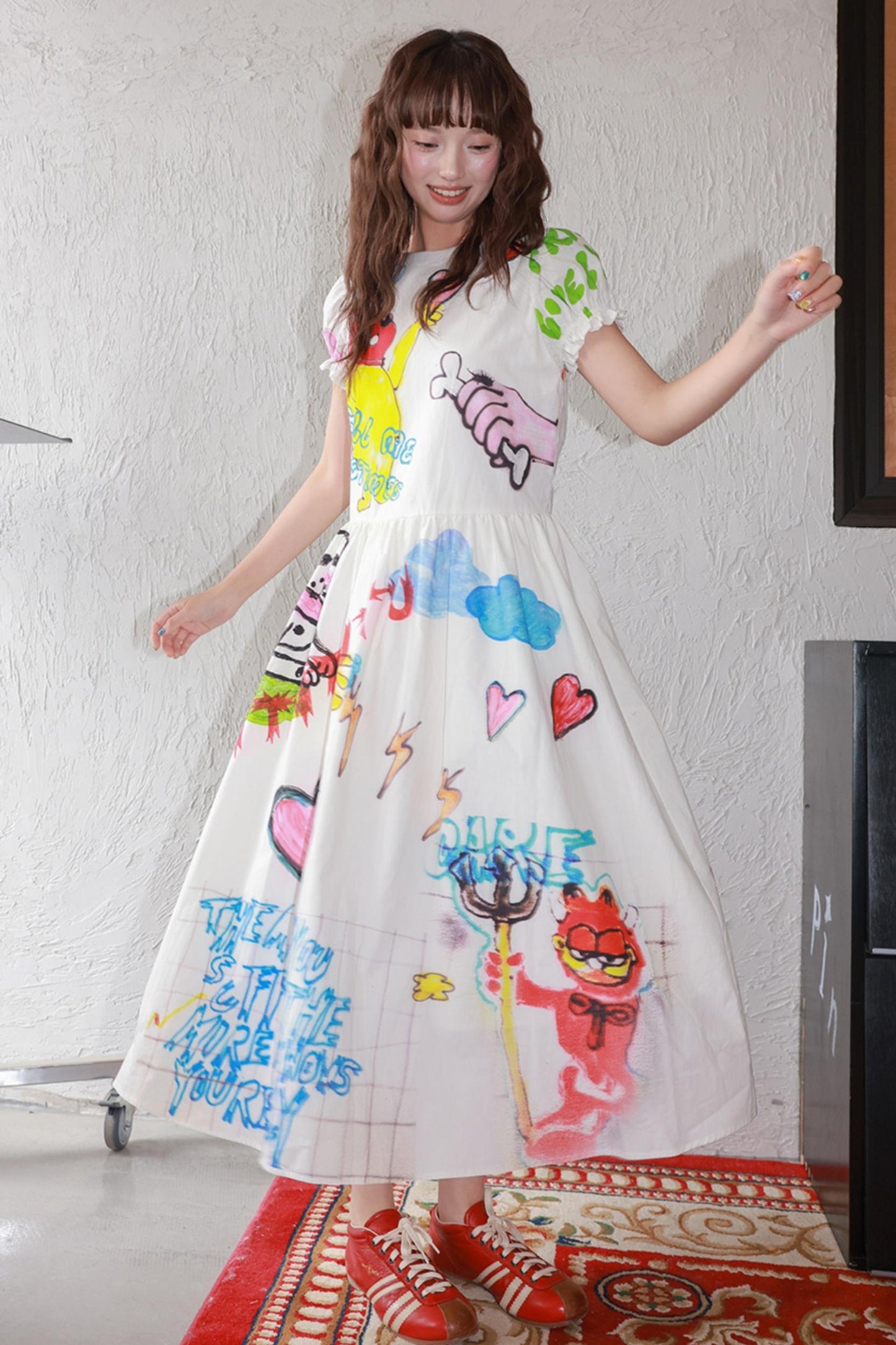 White Graffiti Print Puff Sleeves Dress