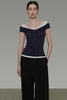Navy blue against white (Nachproduktion)