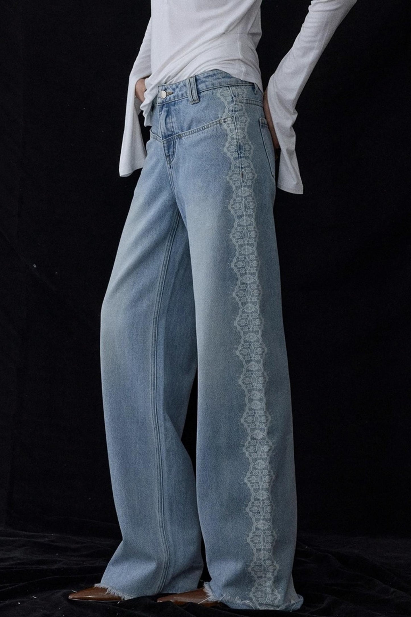 Lace Raw Hem Straight Jeans