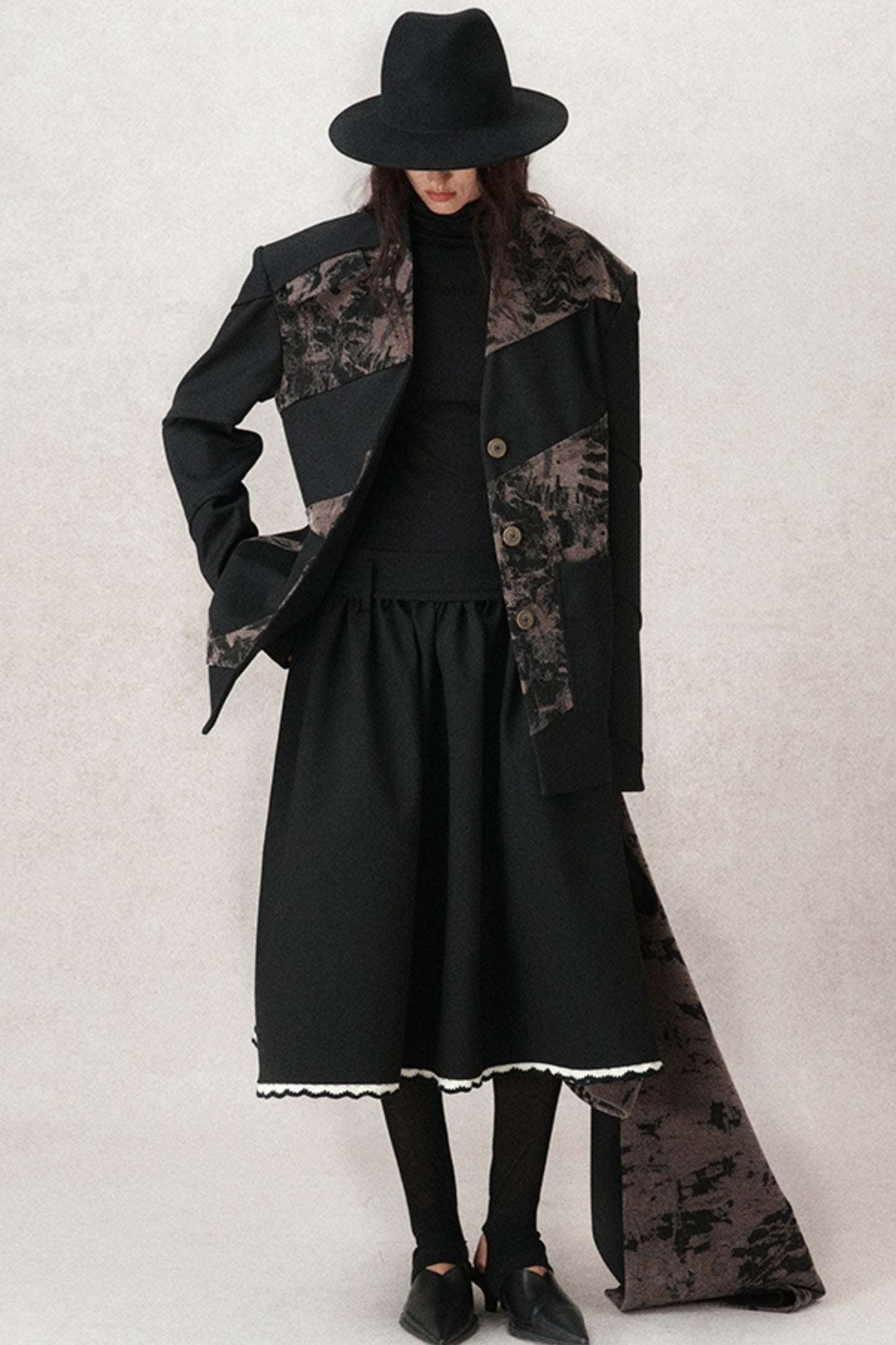 Velvet Panel V-neck Coat With Scarf Set-Up