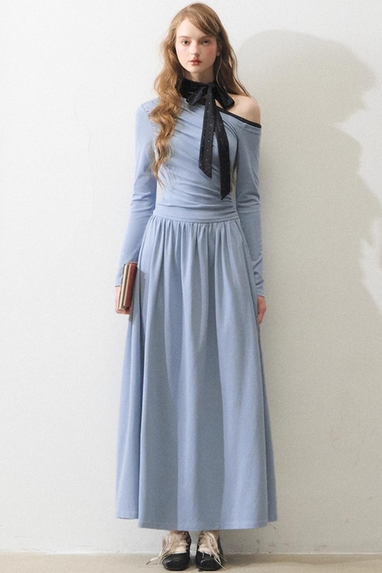 Romance Off-the-Shoulder Bow Dress