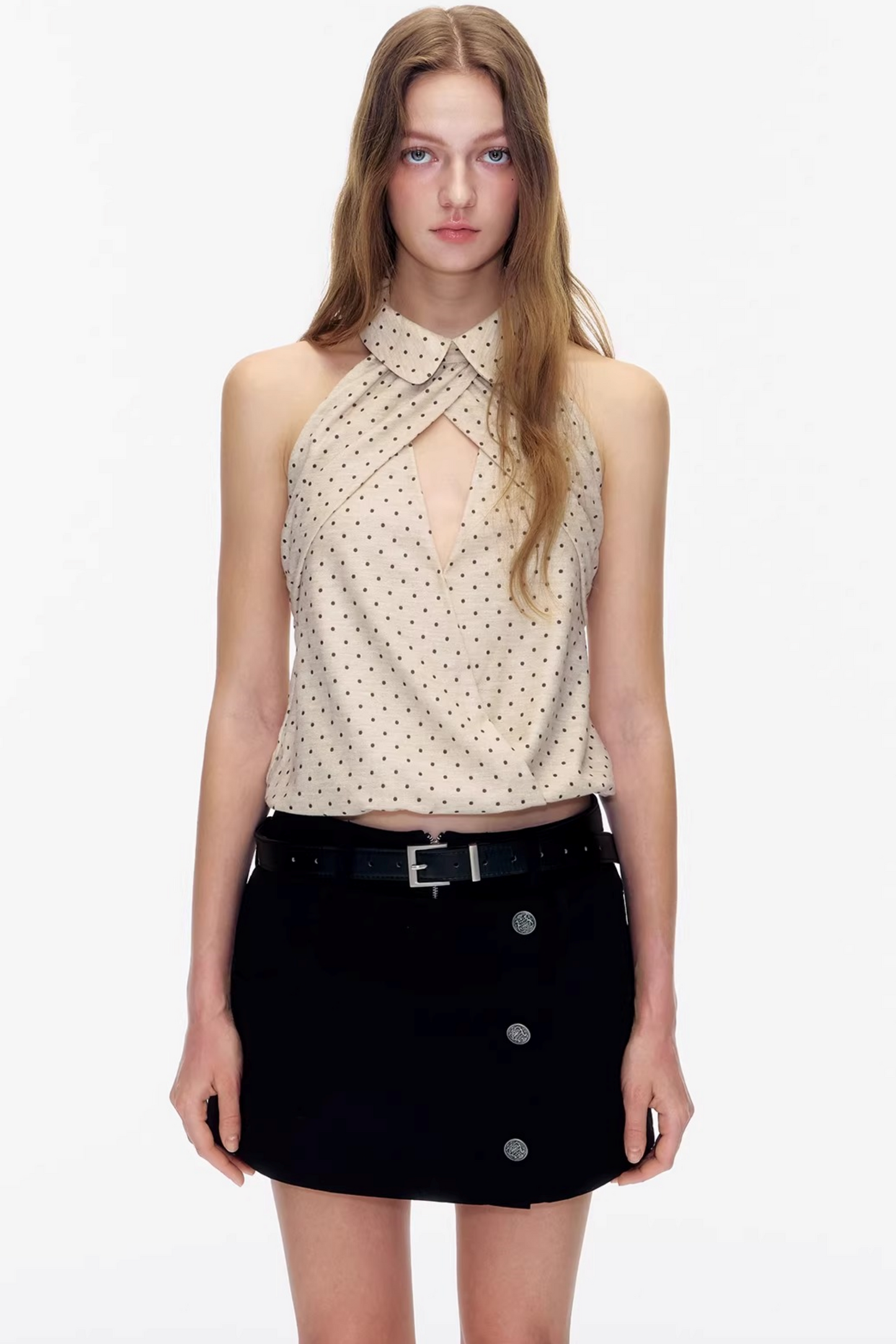 Gepunktete Neckholder-Bluse
