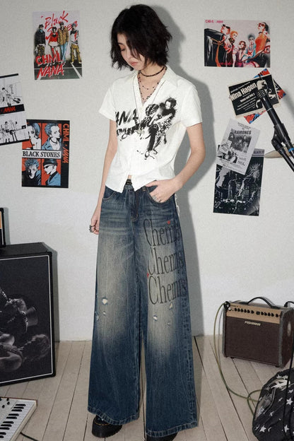 Weiße Bluse mit V-Ausschnitt und Aufdruck