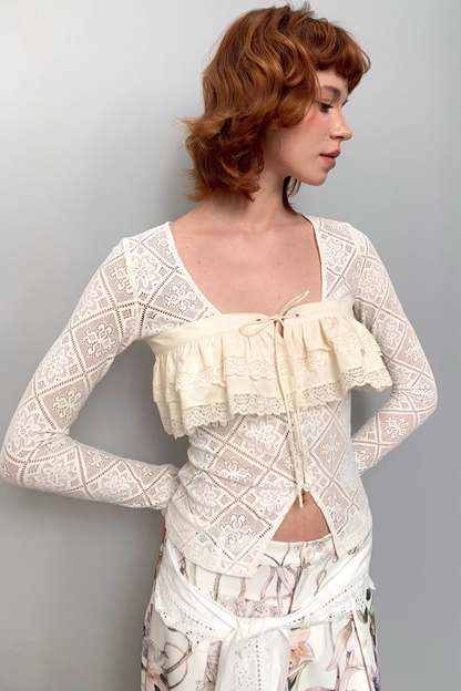 Beige, transparent Strickjacke mit Spitze