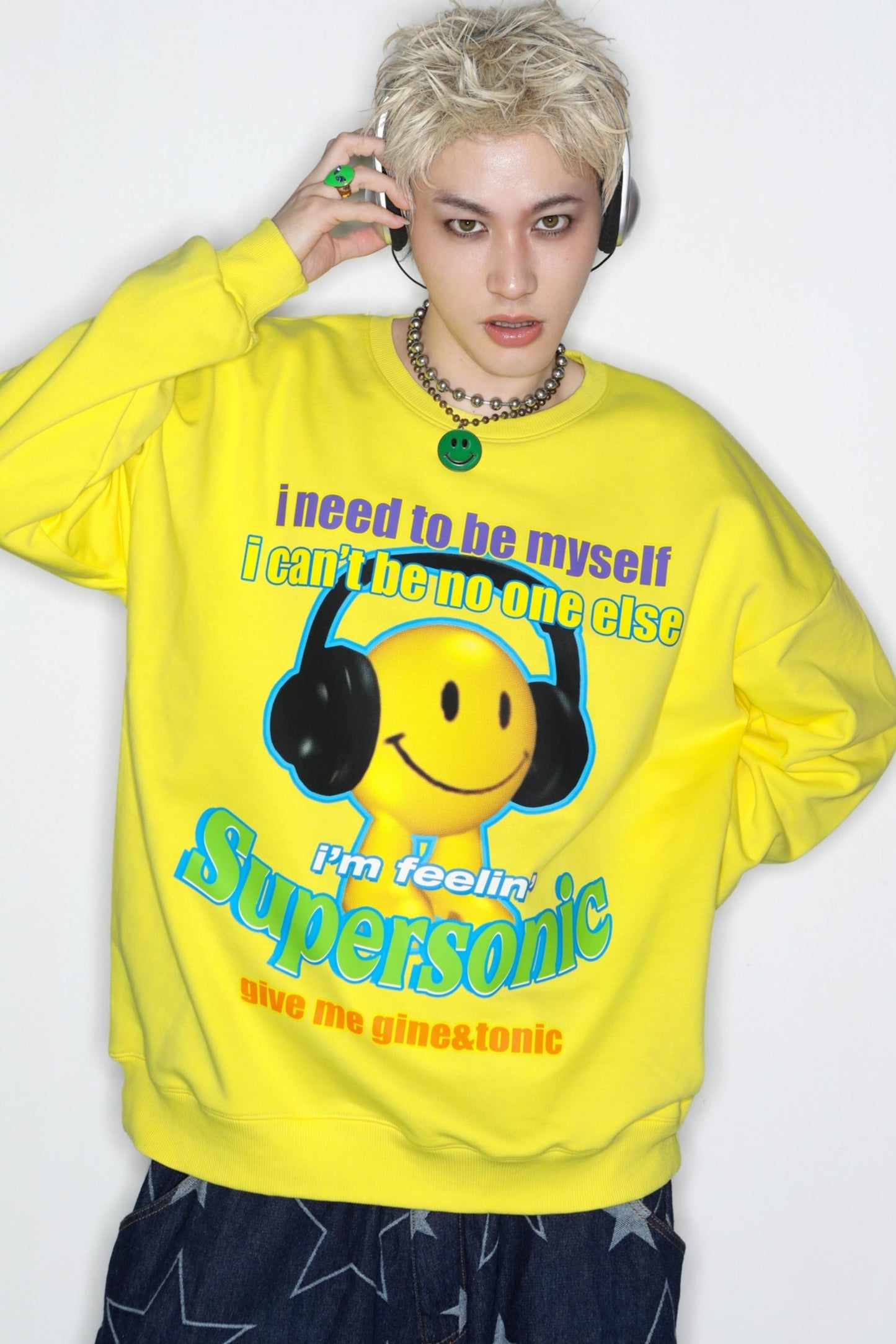 Relax Smiley Sweat Top