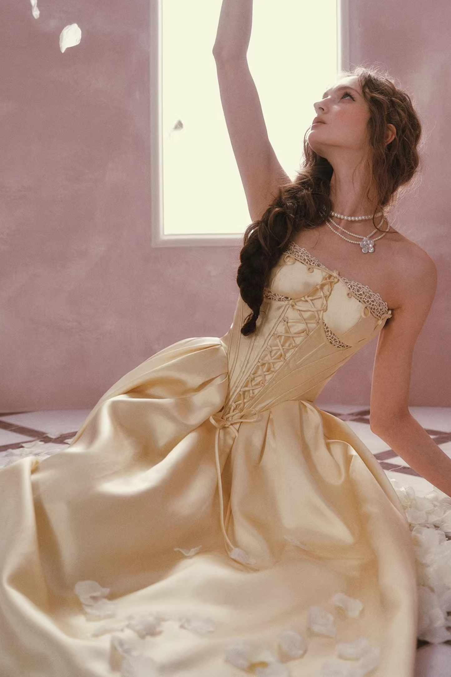 Satin-Spitzen-Korsettkleid
