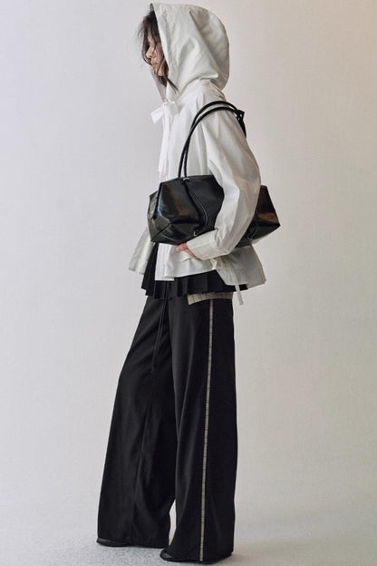 Constriction Silhouette Hooded Shirt