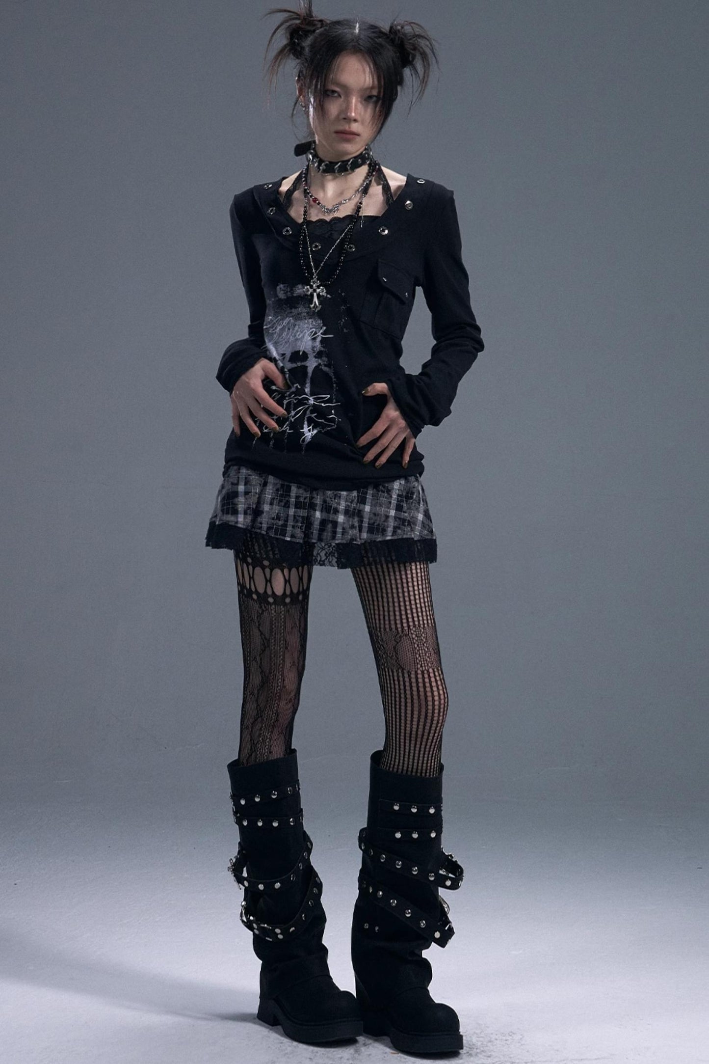 Dark Lace Halterneck Fake Two-Piece Top