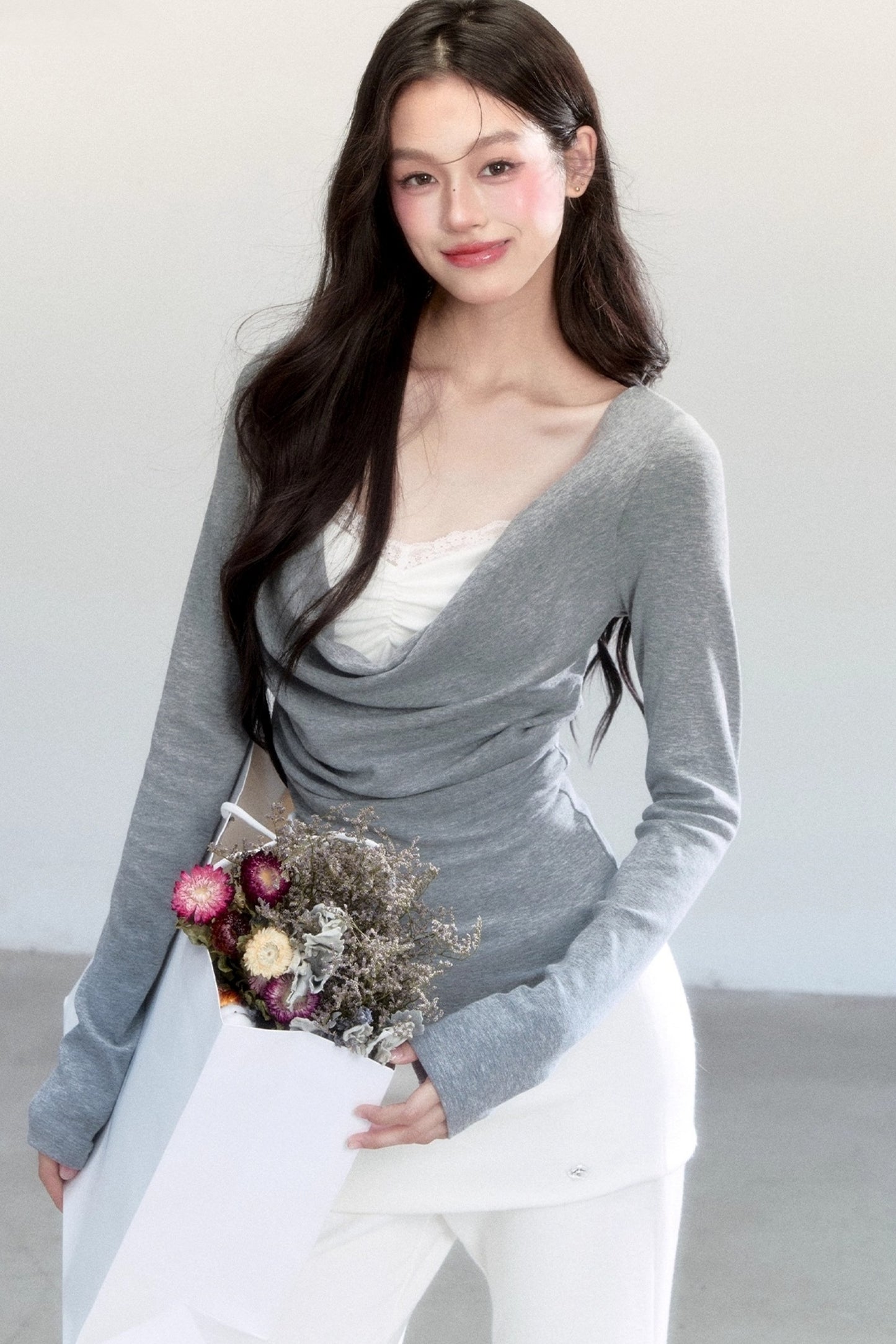 Gray Flower Swing Knitwear