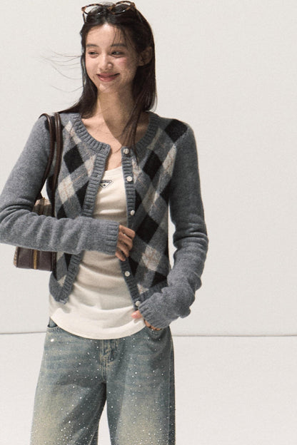 Skin Emotion Long-Sleeved Knitted Sweater