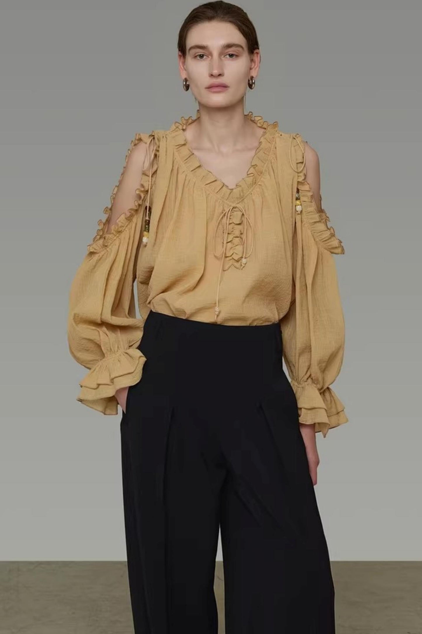 Lockeres Off-Shoulder-Shirt mit Rüschen
