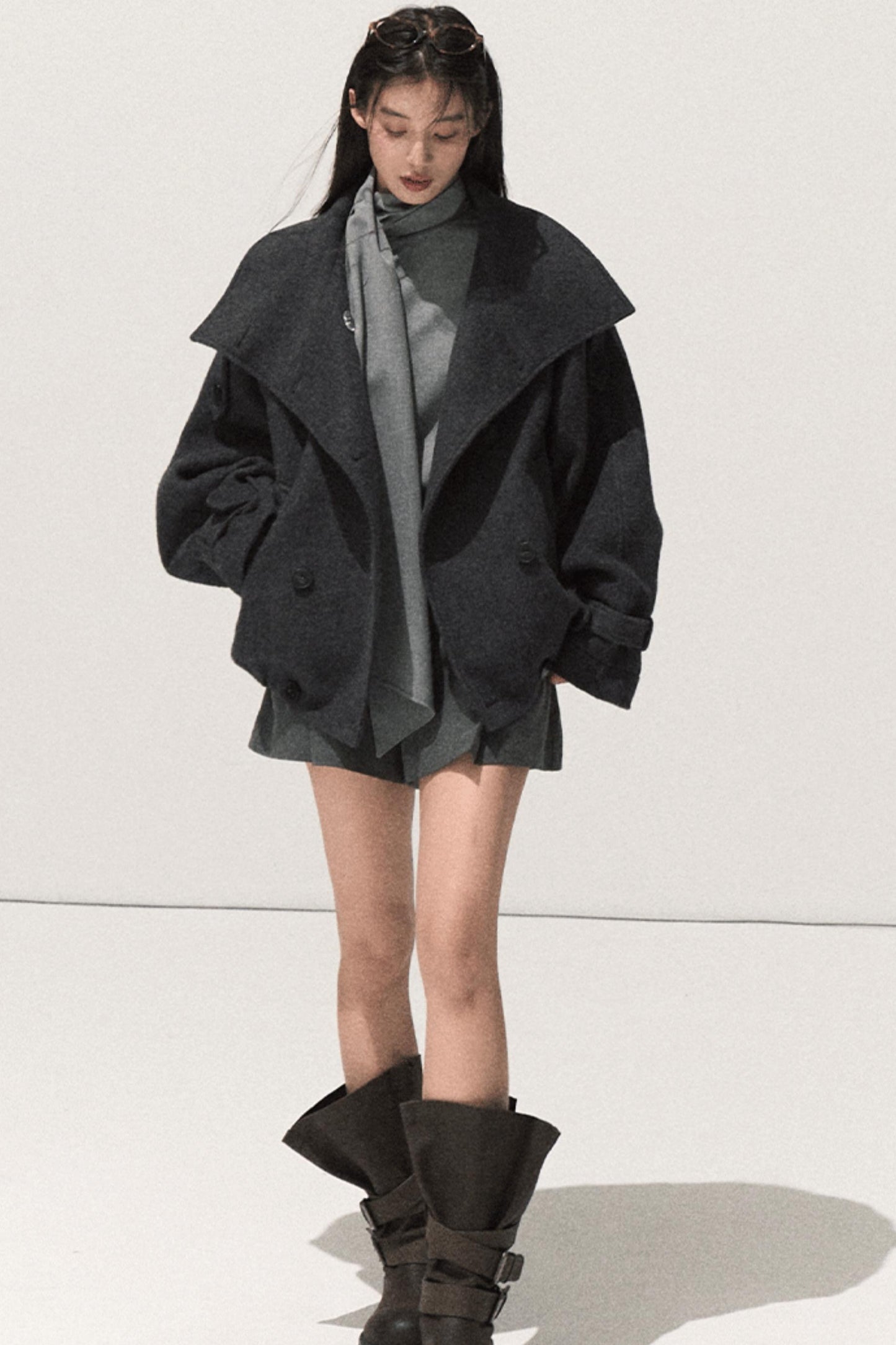 Intelligence Streamer Shoulder Padded Backless Top Shorts Set- Up