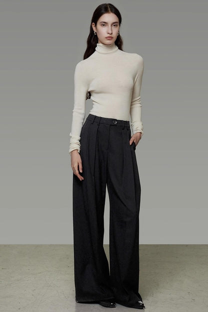 Classic Pleated Wide-Leg Pants