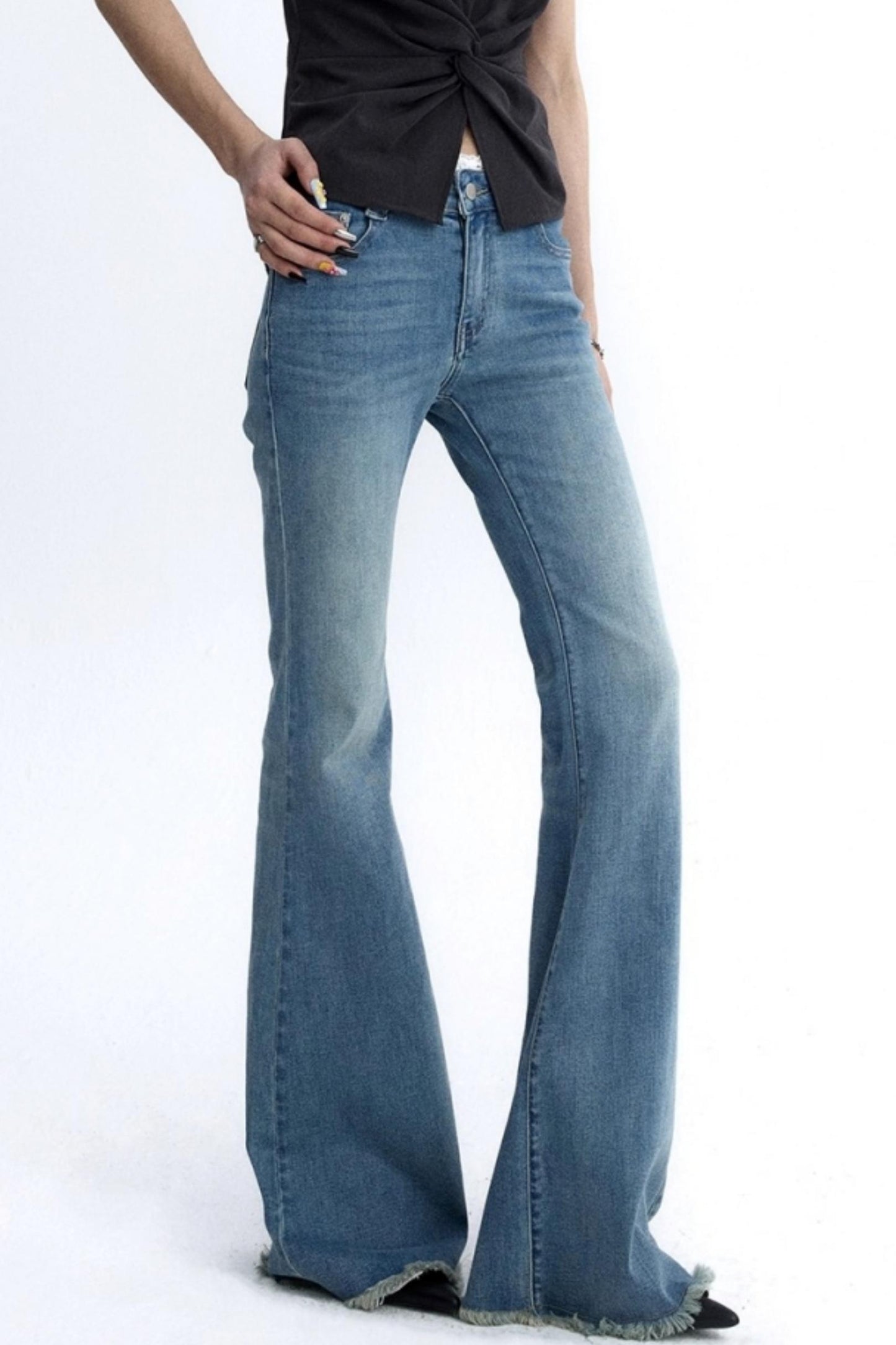 Slim Flared Jeans