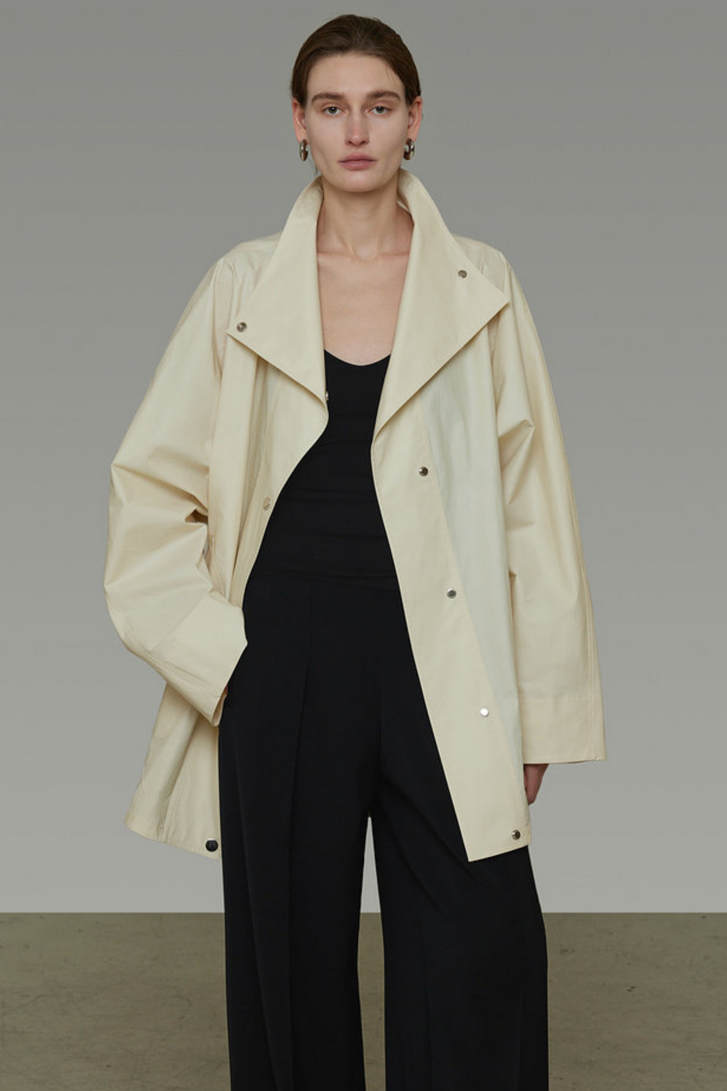 Trenchcoat mit Metallknopf