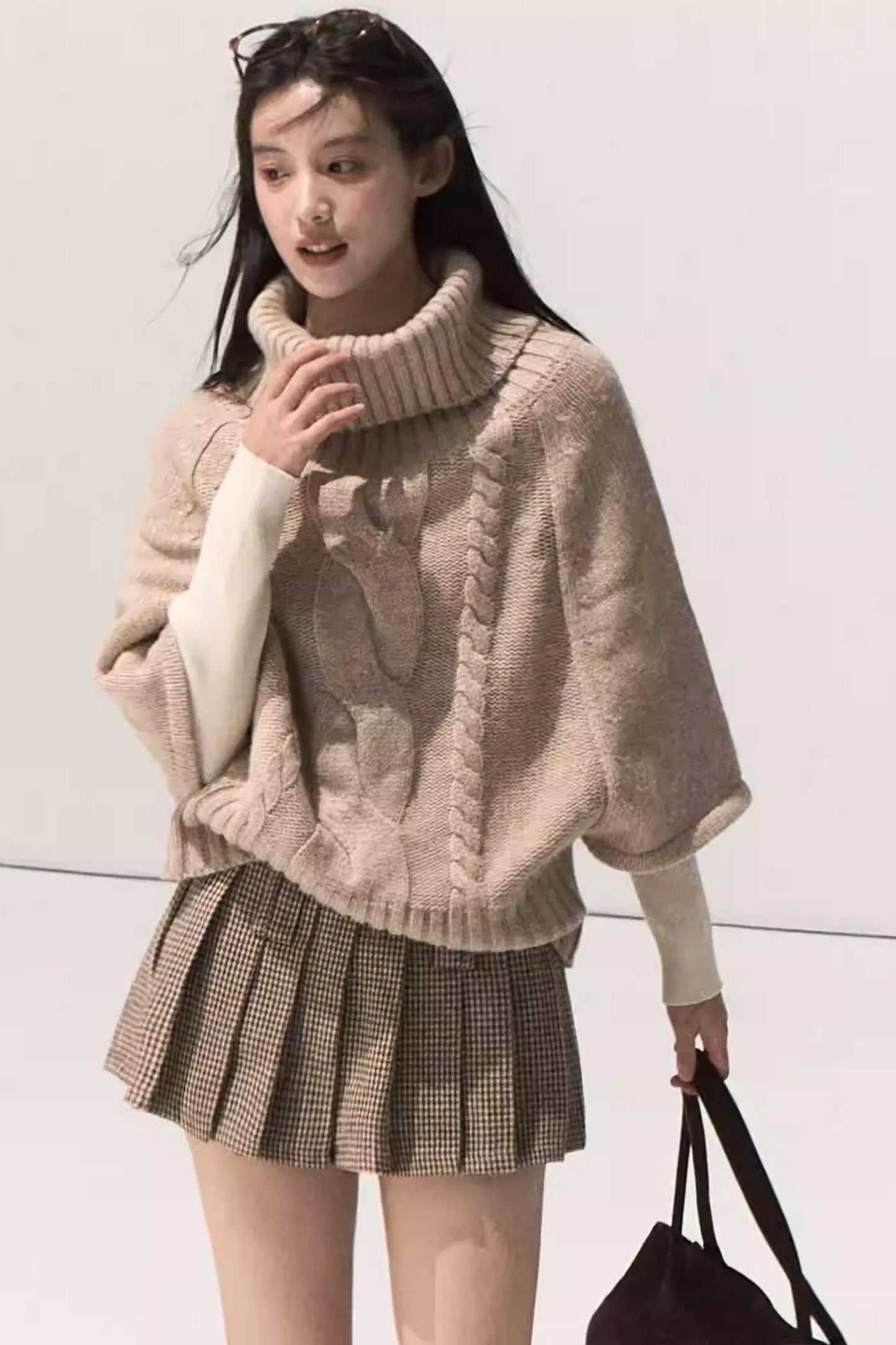 Throbbing Woolen Pleated Culottes Skirt