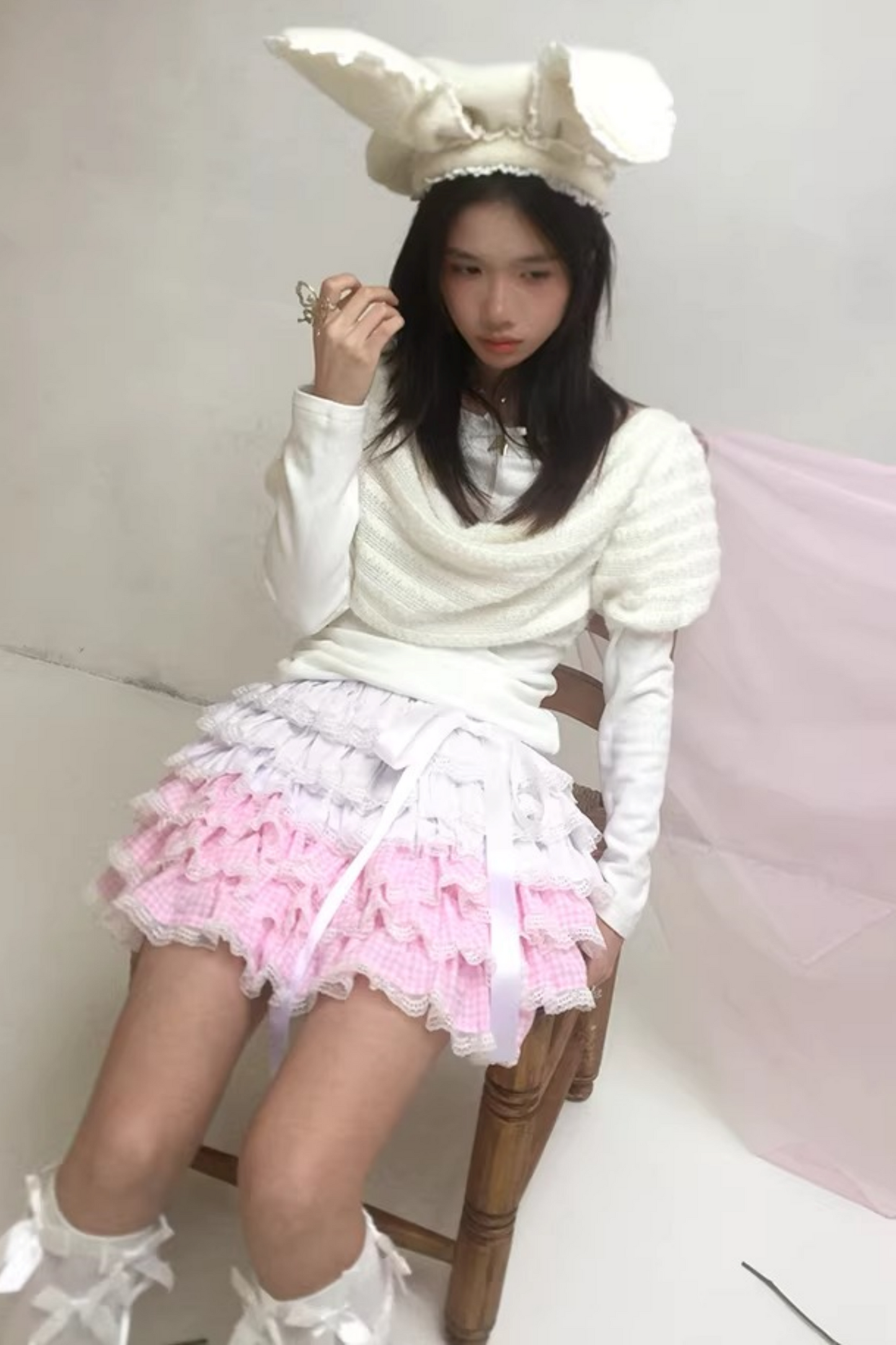 Gestricktes Oberteil mit drapiertem Kragen