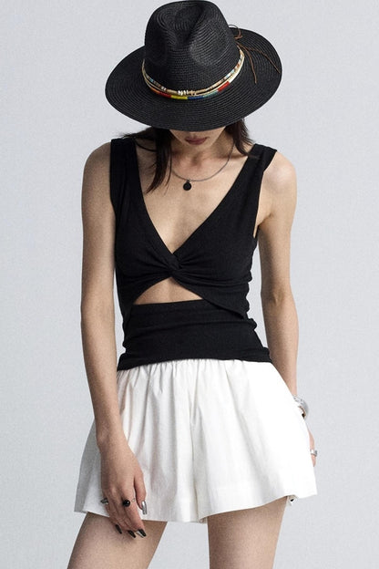Black And White V-Neck Twisted Cut-Out Slim Vest