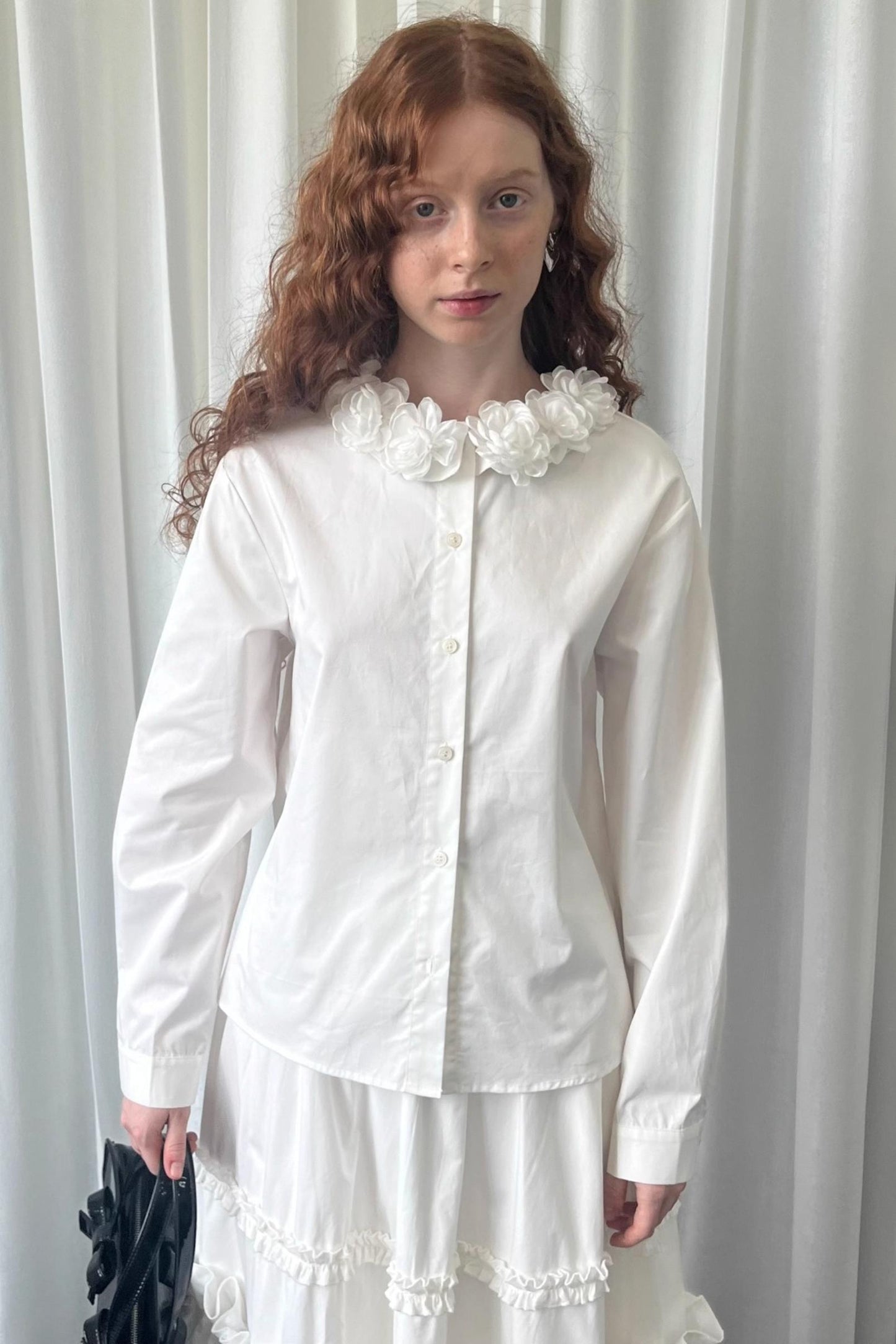 Three-Dimensional White Long Sleeve Shirt