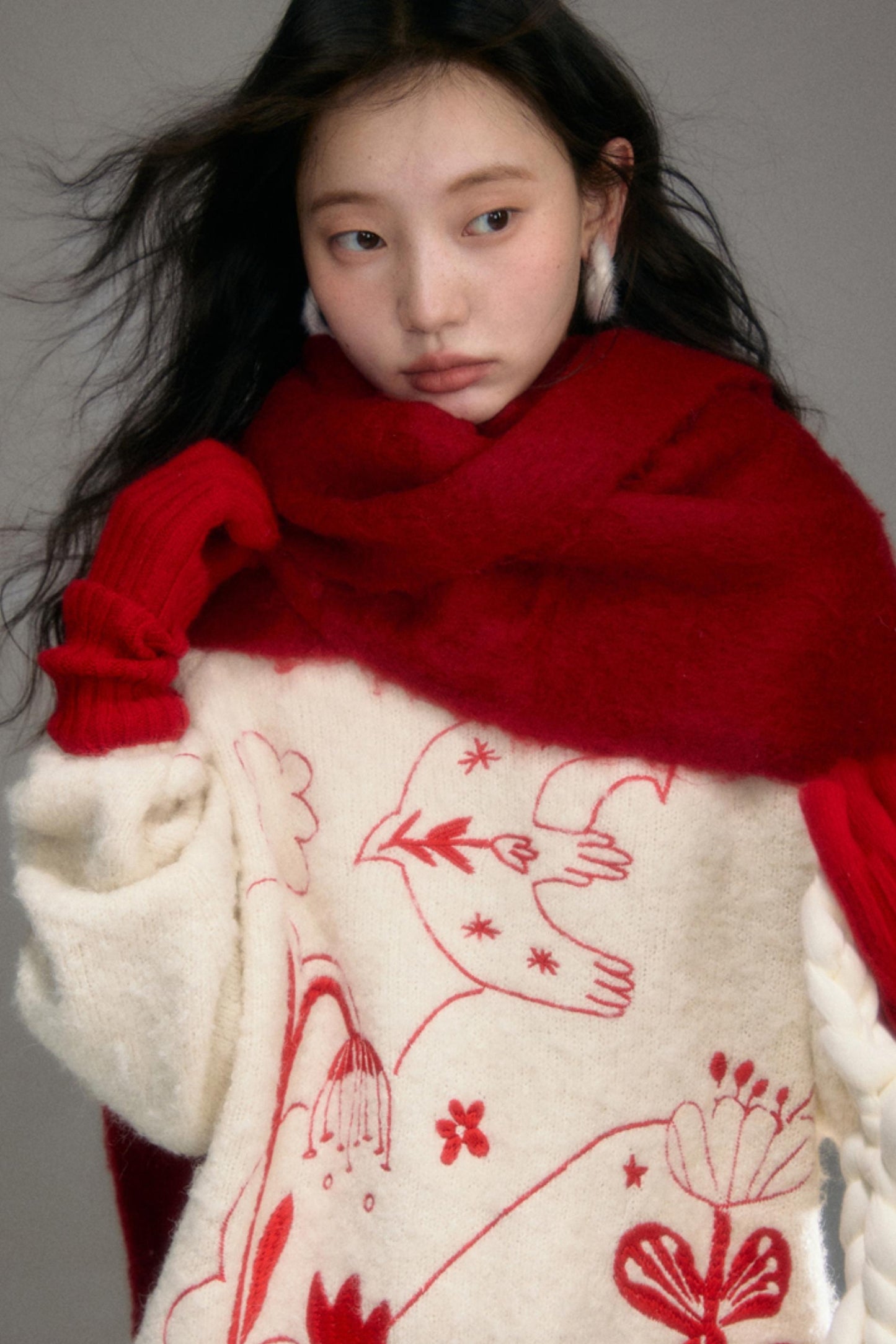 Snowy Field Tulip Embroidery Top