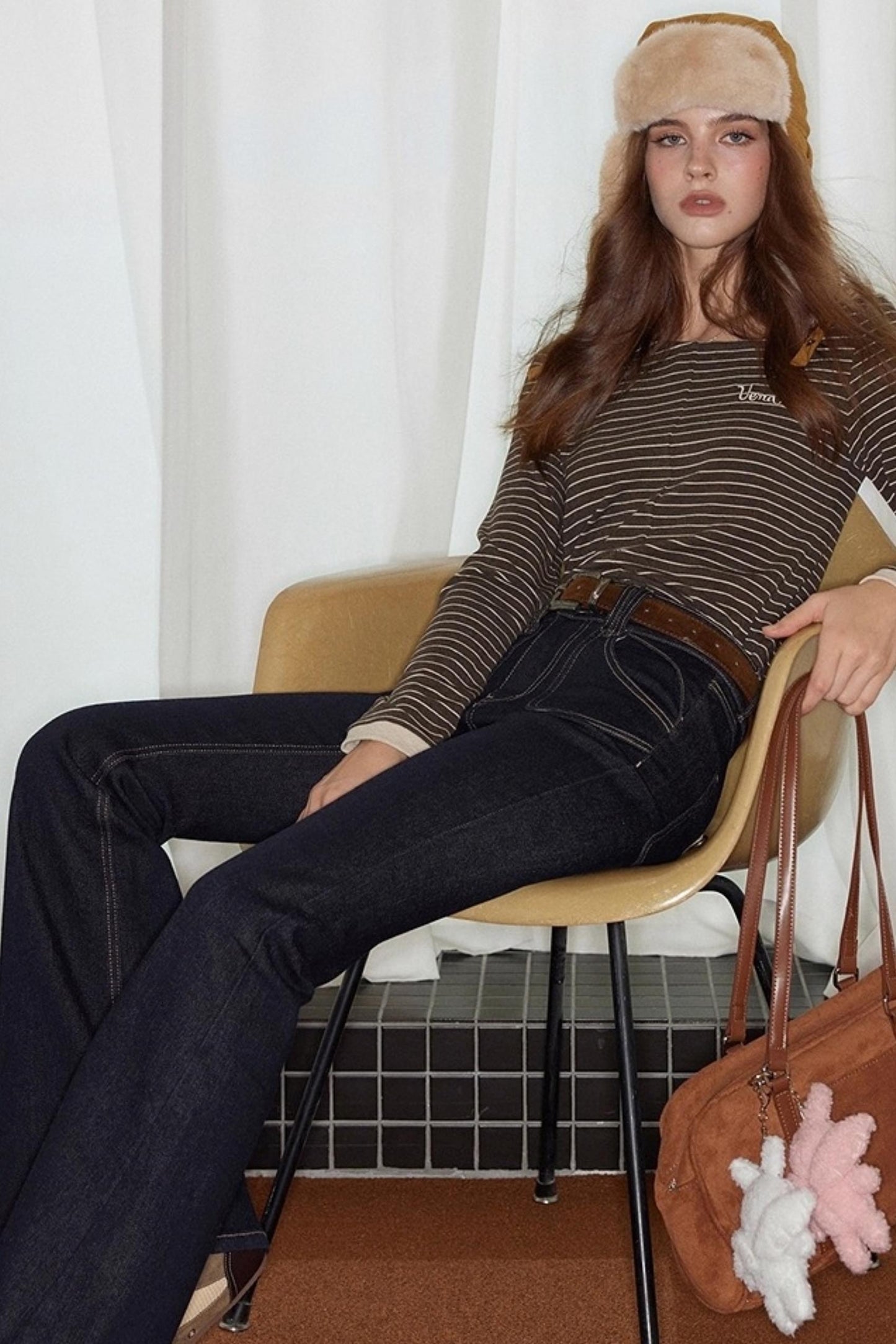 Irregular Topline Slim Bootcut Jeans