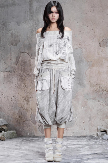 Printed One-Line Collar Knit Top