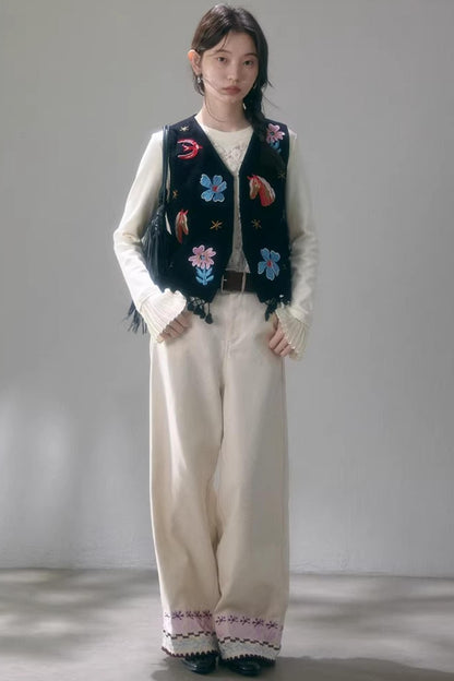 Bestickte Blumenleinenhose