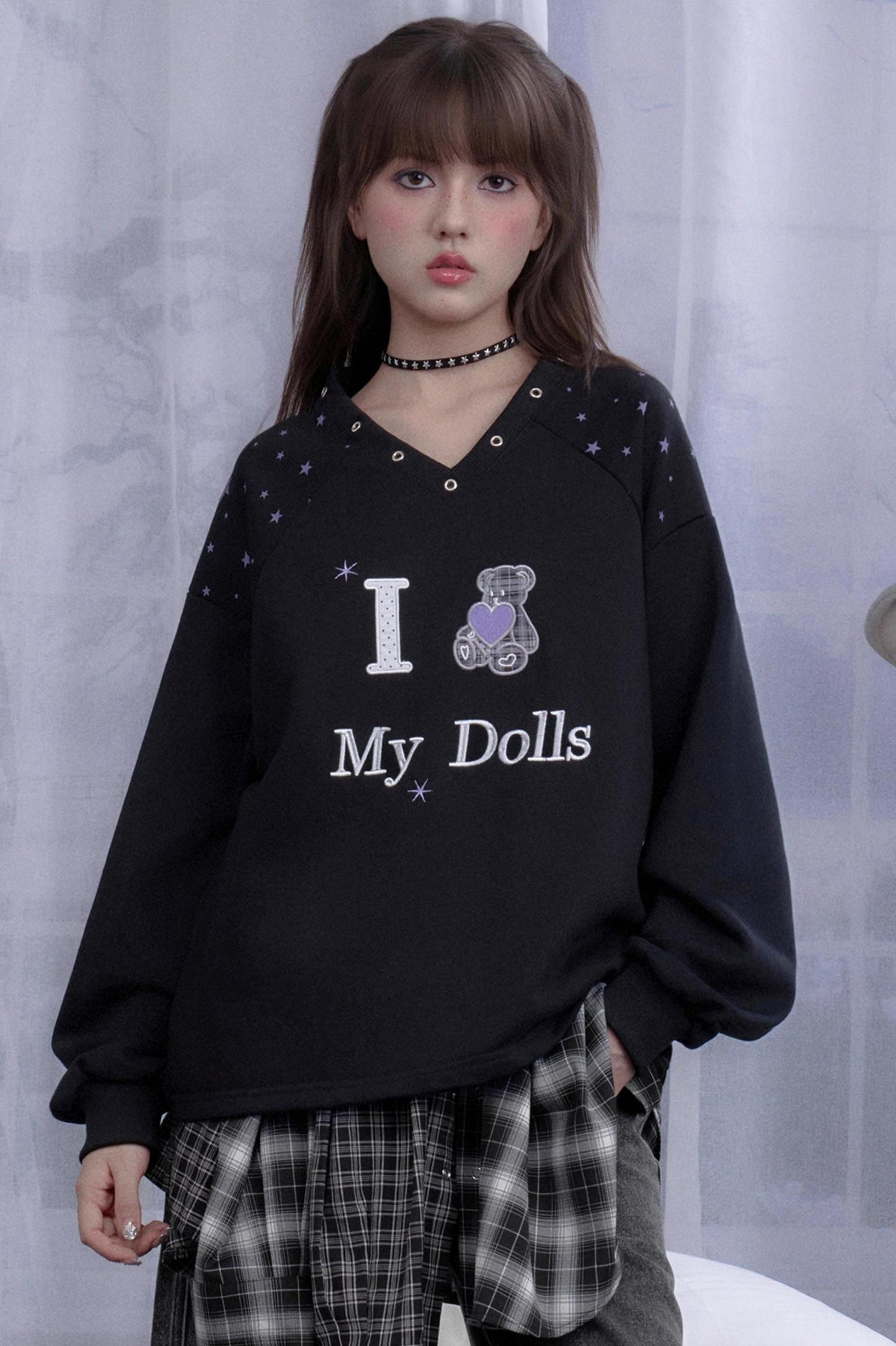 V-Neck Star Plaid Bear Sweatshirt