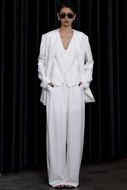 White Collarless V-Neck Loose Suit Set-Up