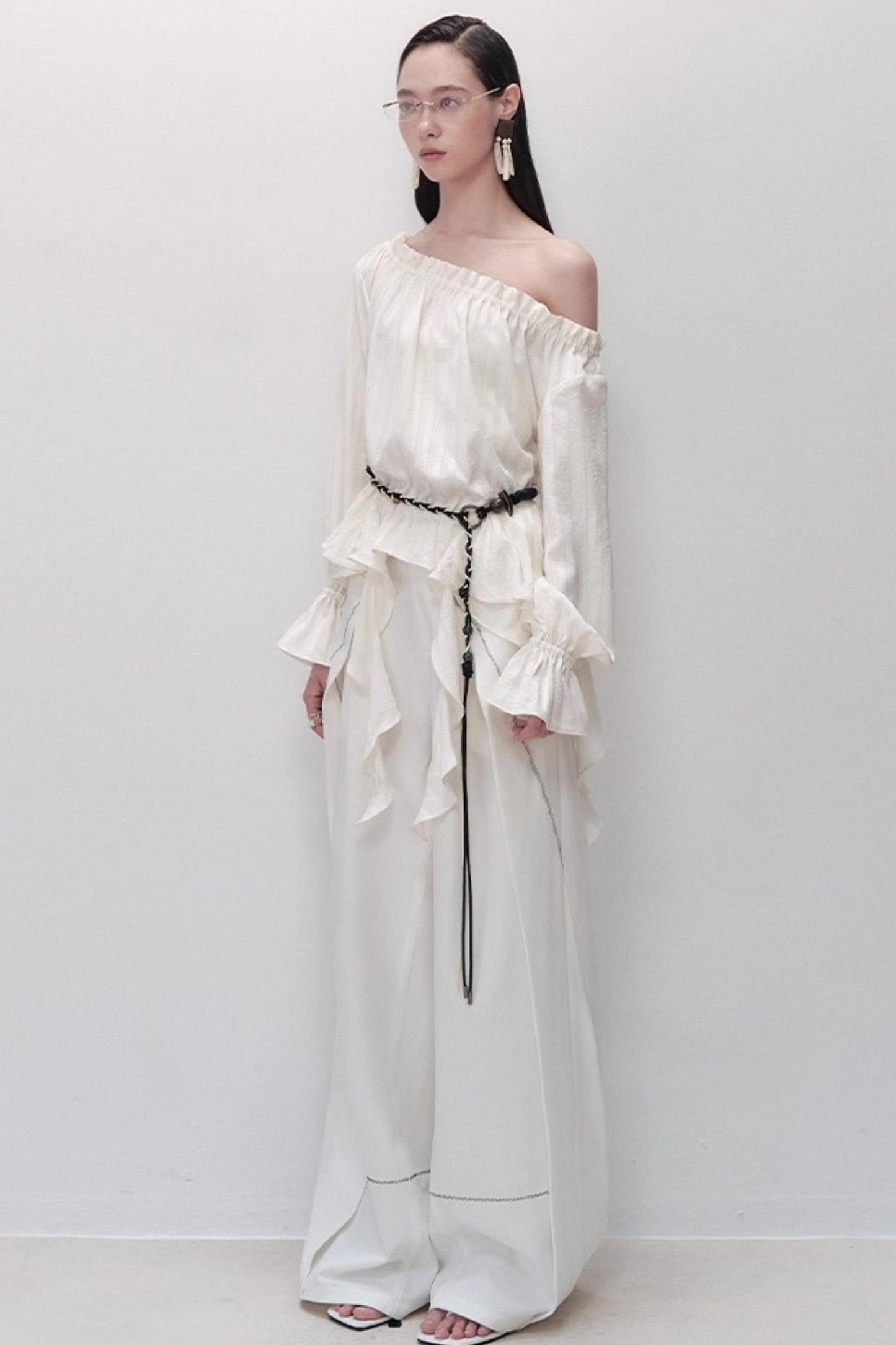 French Design One-Shoulder Ruffle Shirt