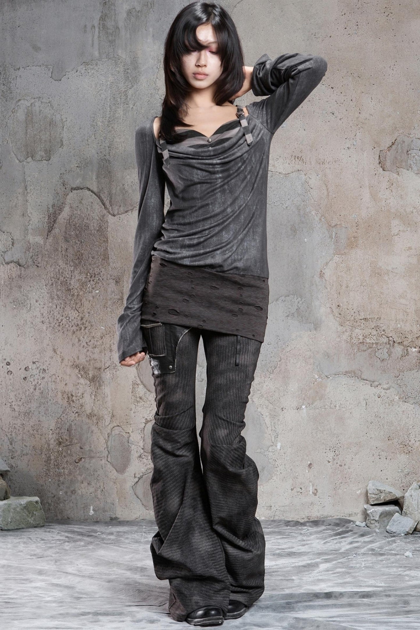 Fake Two-Piece Base Top