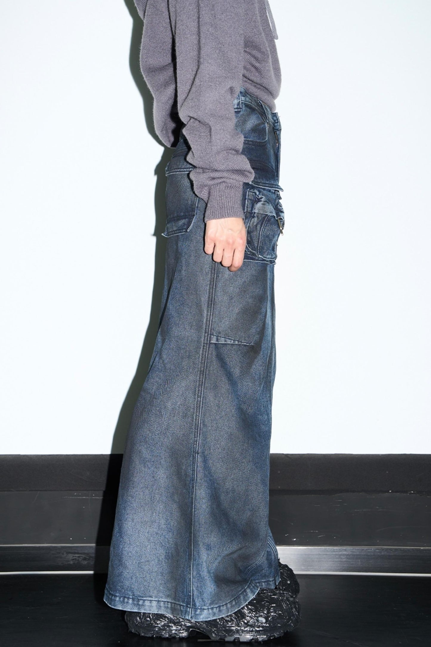 Aged Slim Fishtail Skirt