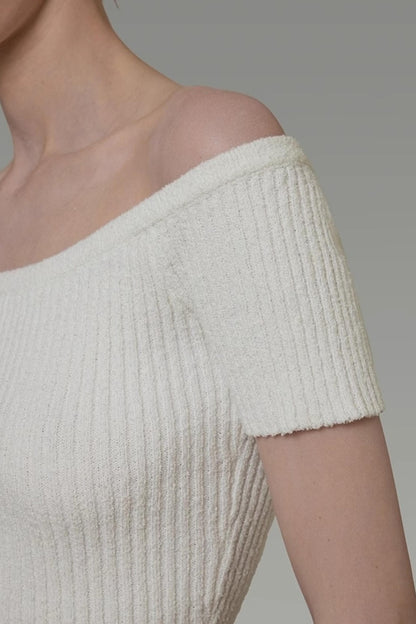 One-Shoulder Knit Top