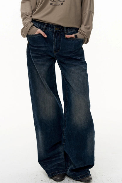 Loose Straight Wide-Leg Scimitar Jeans