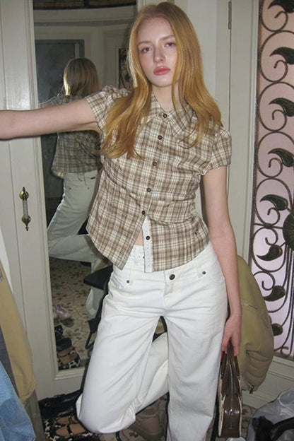 White High-Waisted Jeans